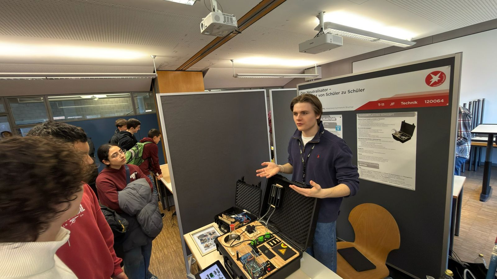 Bruno Unterhauser gewinnt Sonderpreis beim Regionalwettbewerb &bdquo;Jugend forscht&ldquo;