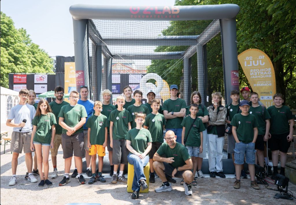Drone Soccer School Cup 2026 Jugendliche nehmen in Bruchsal am Drone Soccer School Cup teil